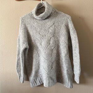 Aerie Grey Cable Knit Turtleneck Sweater Wool Blend size S Clean Girl Coastal
